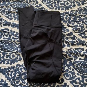 Lululemon 3/4 length leggings size 6